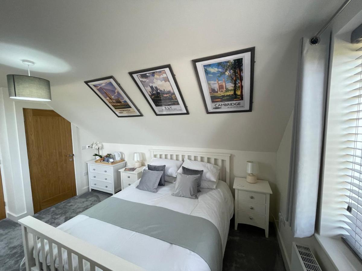 The Top Floor Stretham ภายนอก รูปภาพ