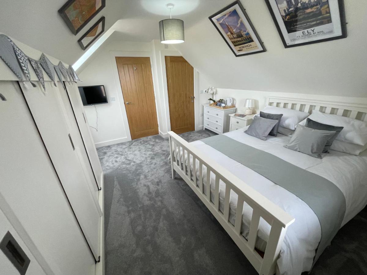 The Top Floor Stretham ภายนอก รูปภาพ