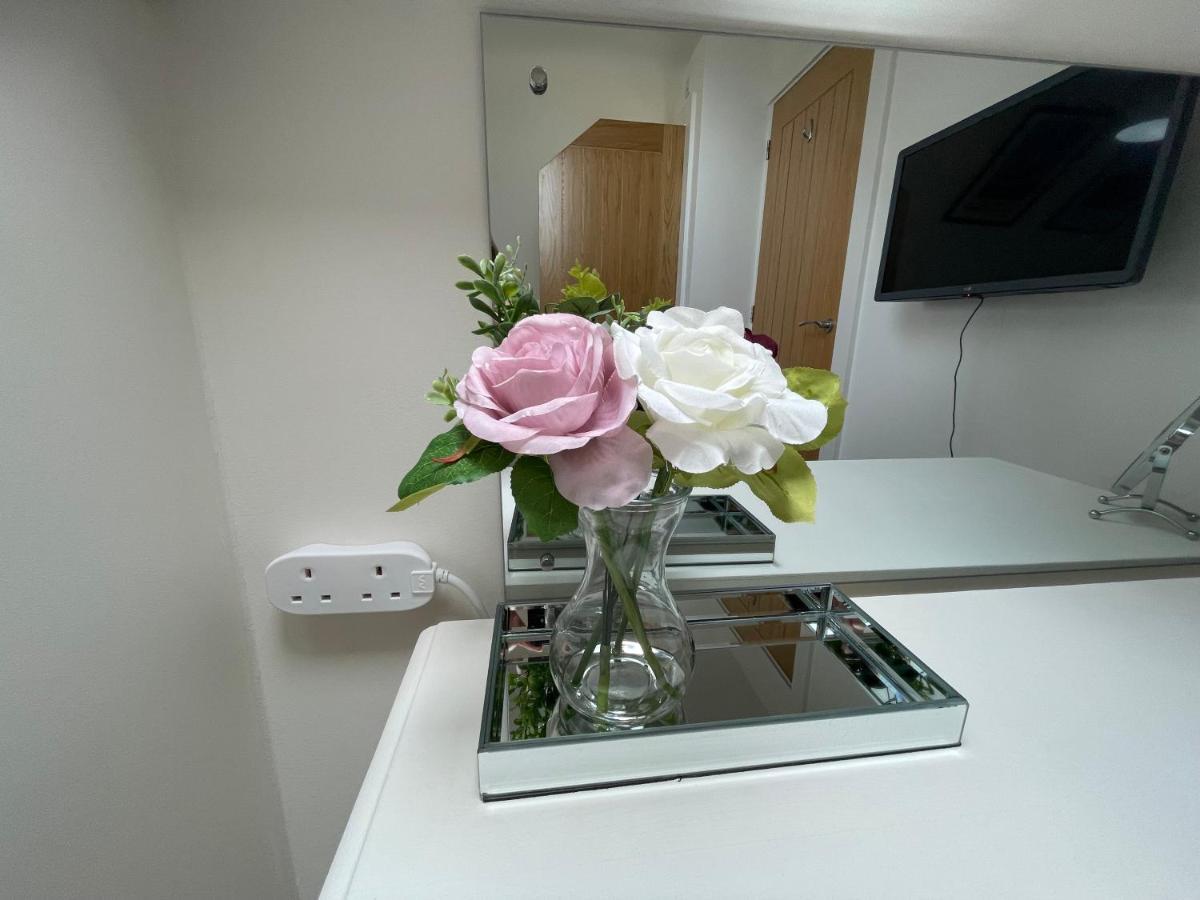 The Top Floor Stretham ภายนอก รูปภาพ